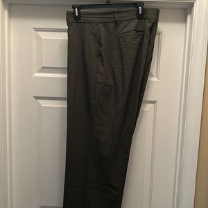 Kim Rogers dress pants - size 18 olive green